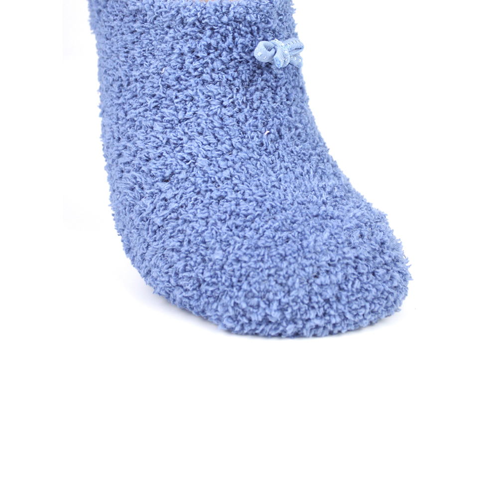 Calcetines cómodos antideslizantes para mujer con accesorios, calcetines esponjosos para el hogar y el suelo de la cama para dormir en invierno