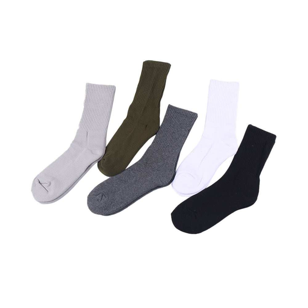 Los calcetines altos de la costilla diseñan el empaquetado de encargo de los calcetines del deporte de los hombres del algodón del vestido informal