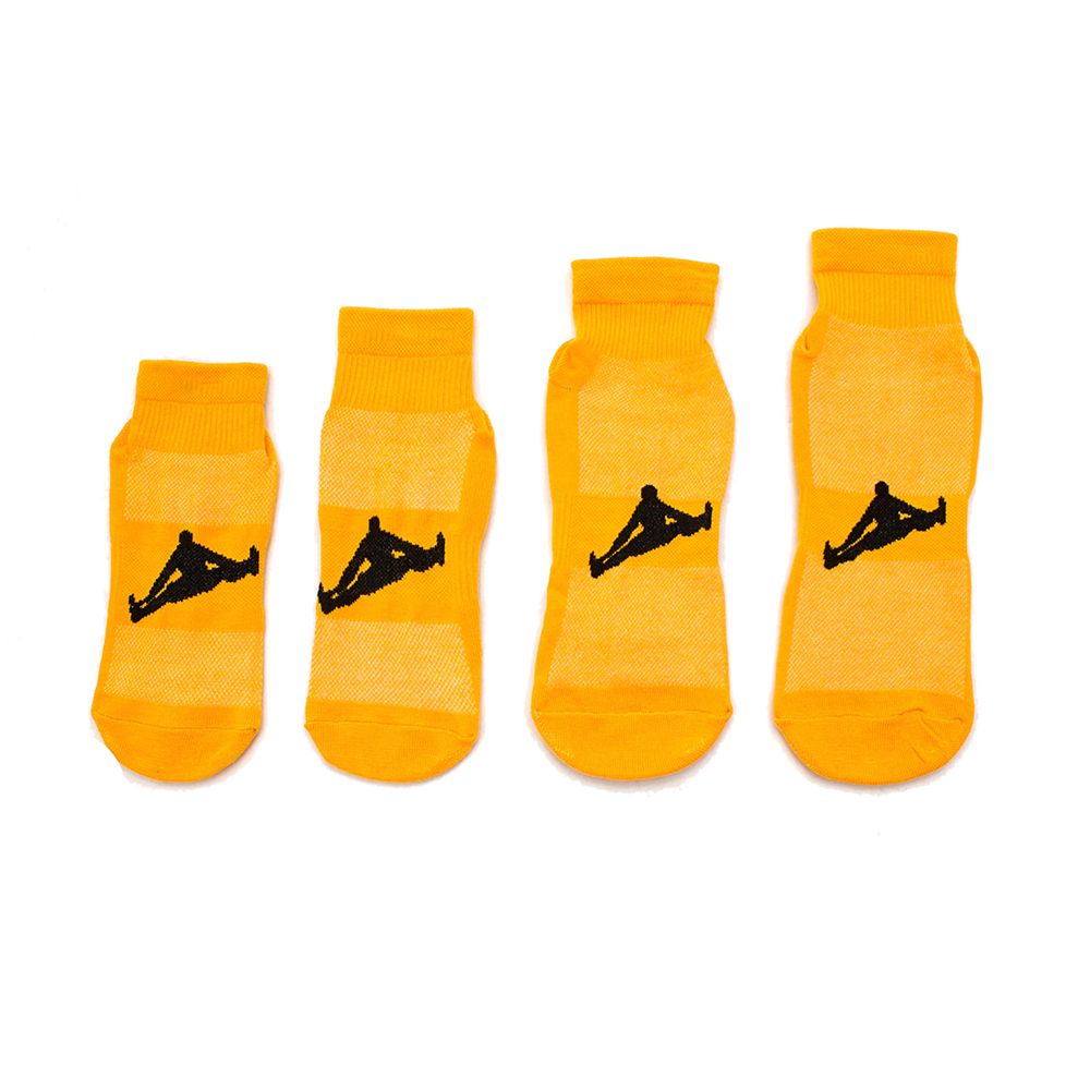 Non slip skid socks for women men slipper socks with grippers for anti-slip trampoline socks