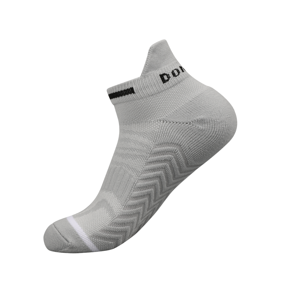 Uniex short tube seamless stripe sole comfortable sports running socks