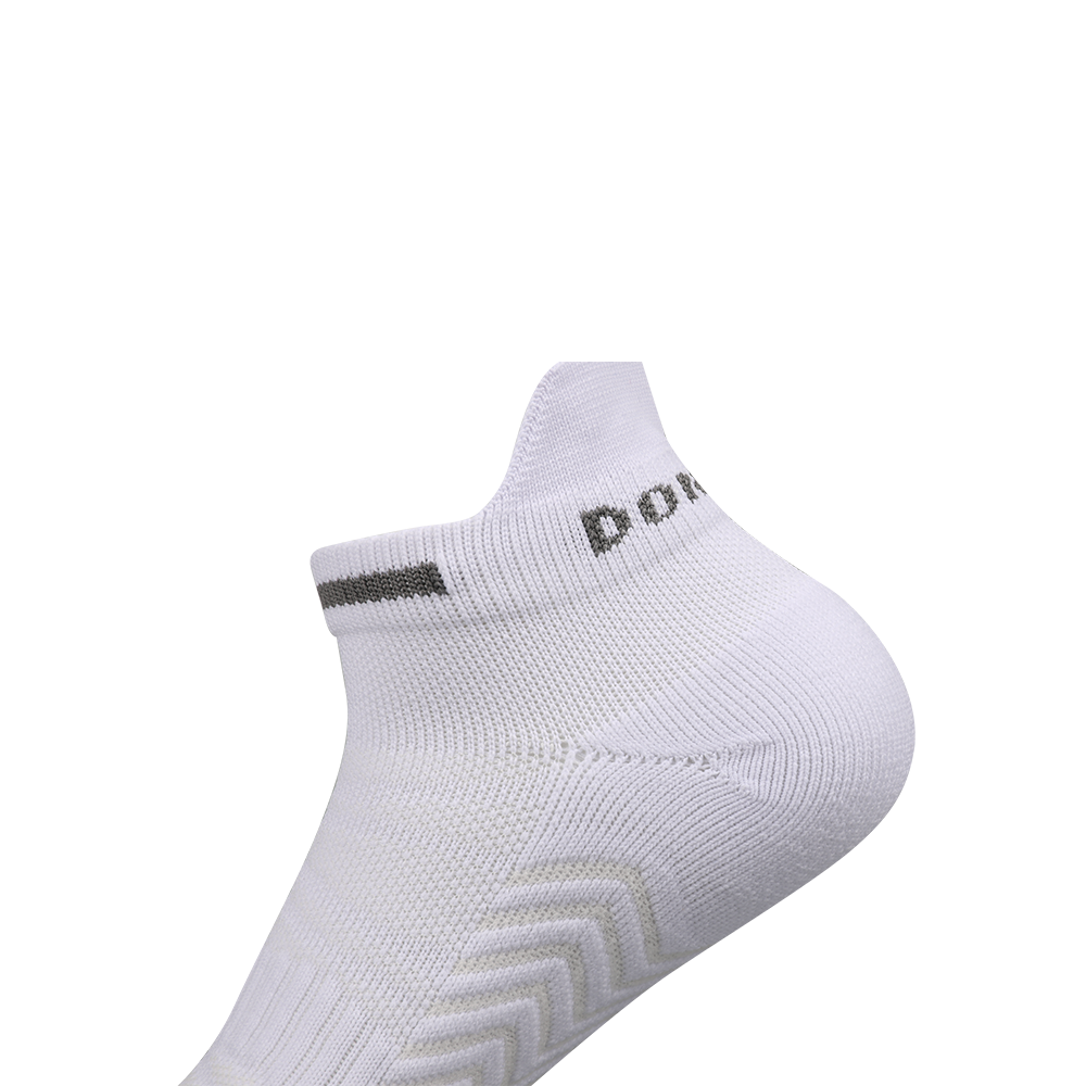 Uniex short tube seamless stripe sole comfortable sports running socks